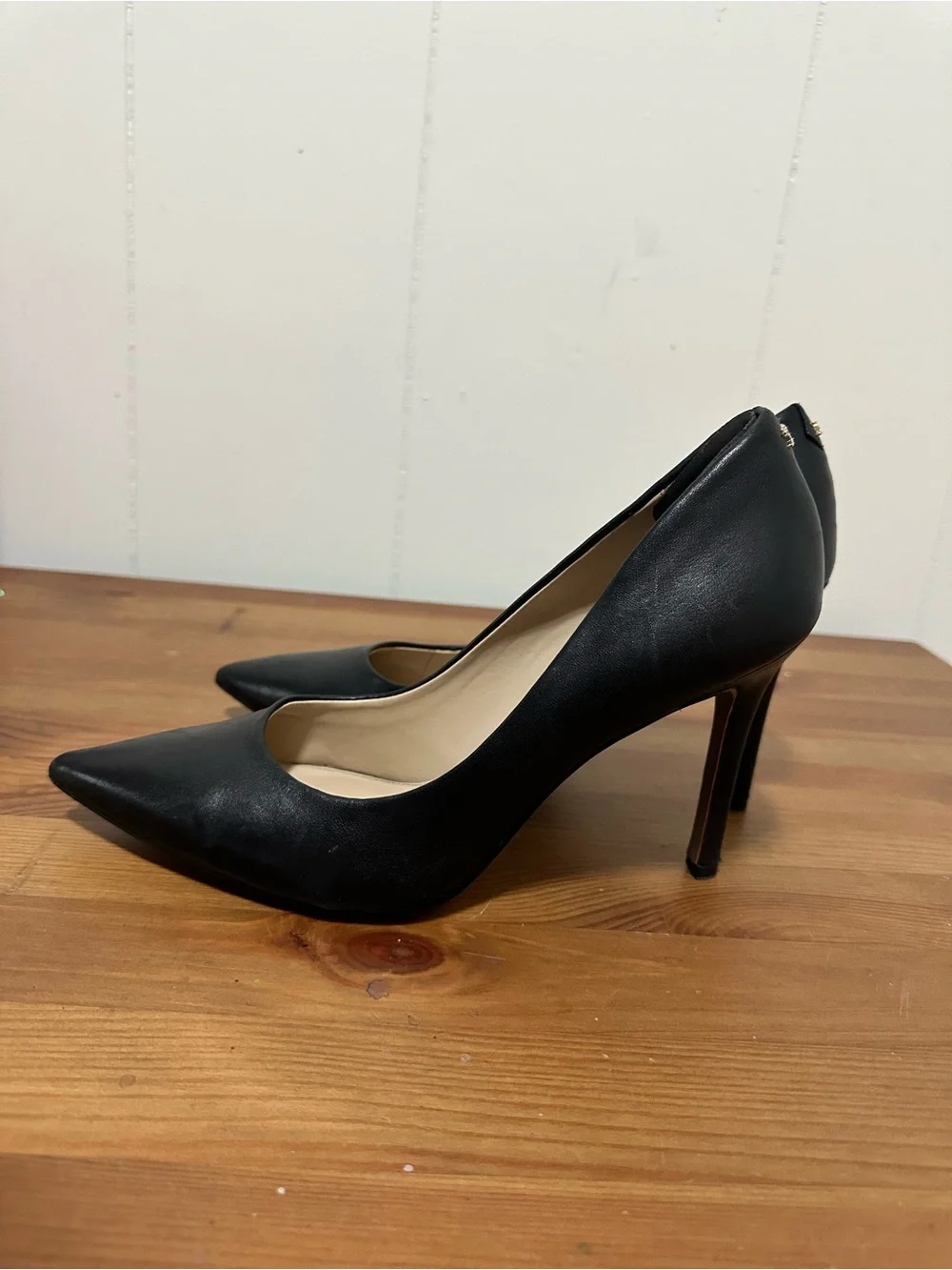 Sam Edelman Vienna Italian Leather Pointy Black Pumps